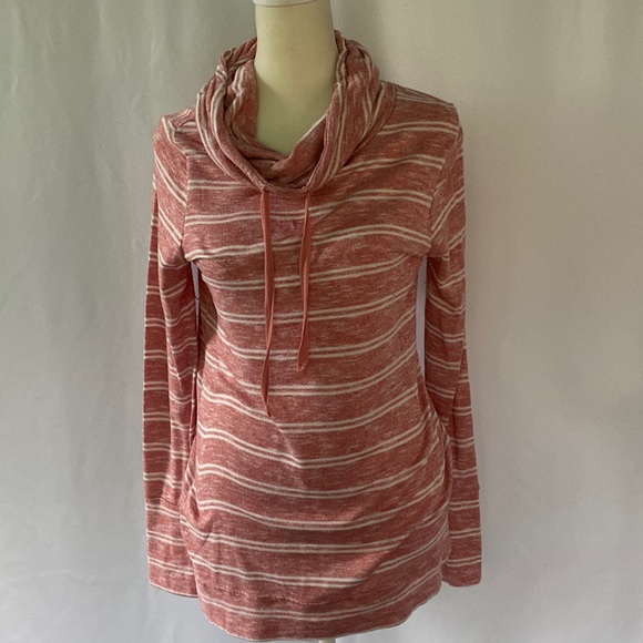 ❤️3/$30 Pink Rose Funnel Neck Oversized Shirt - Picture 1 of 6